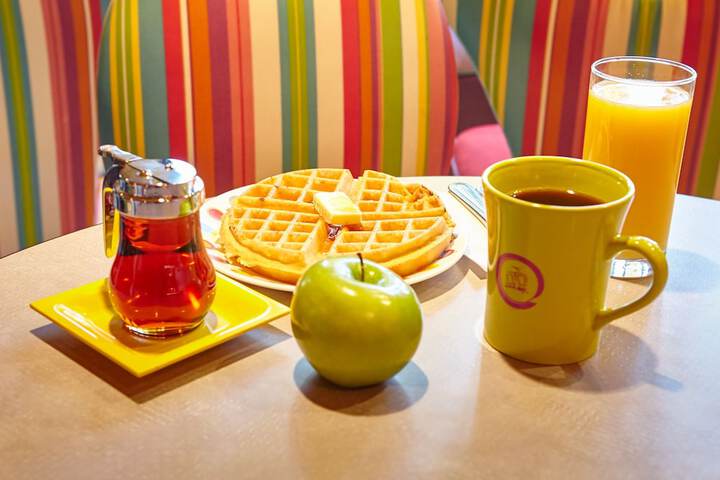 Breakfast/Coffee Service 19 of 41