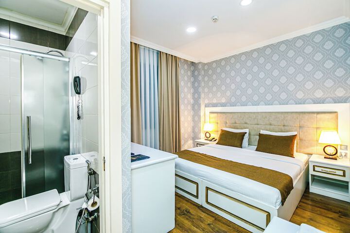 Room 4 of 53