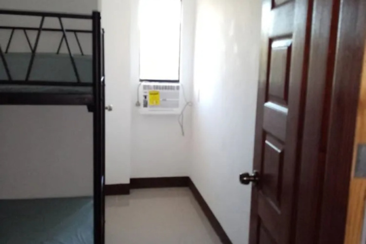 Room 11 of 20