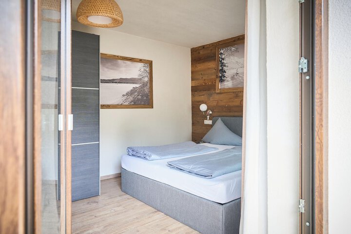 Room 26 of 94