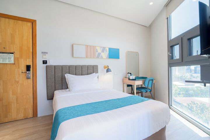 Room 21 of 70