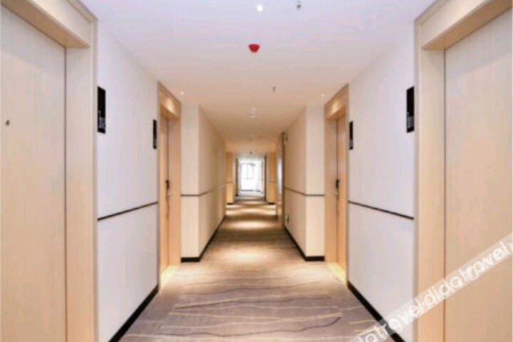 Hotel Interior 6 of 14