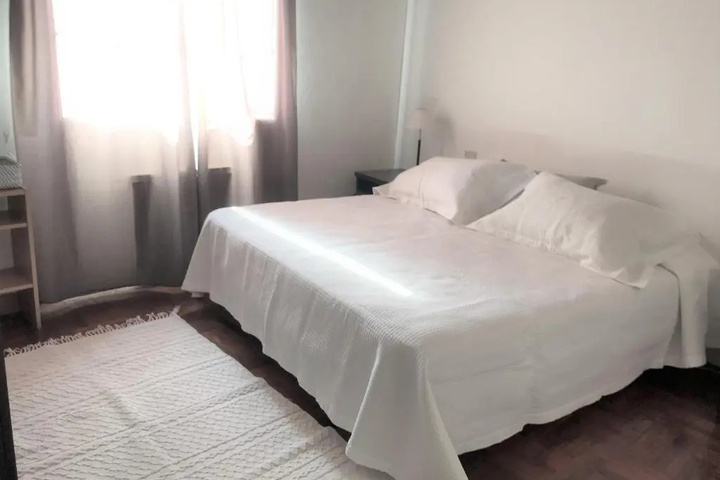 Room 4 of 24