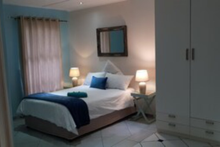 Room 15 of 22