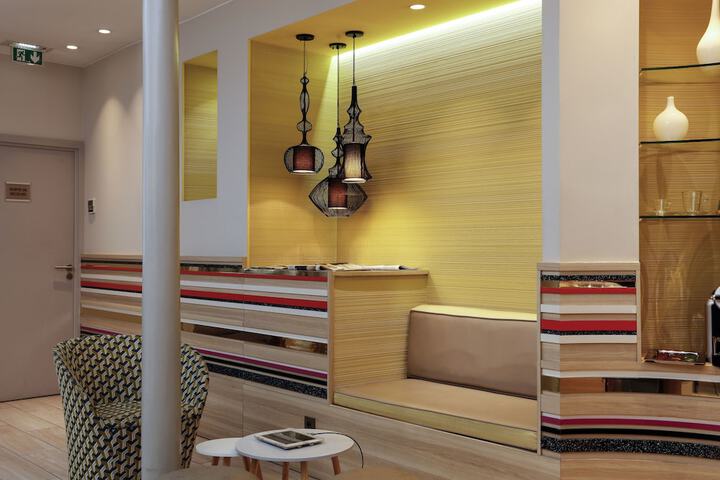 Entrance & Lobby
