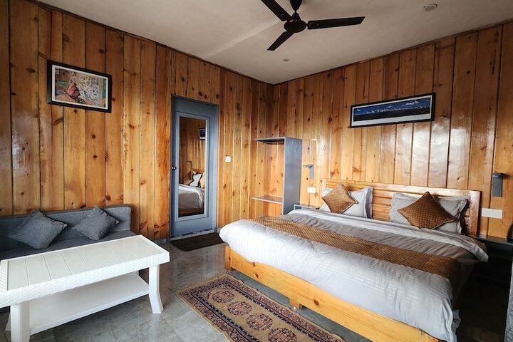 Room 8 of 78