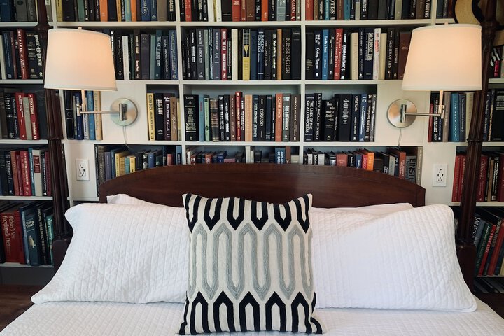 Room 20 of 66