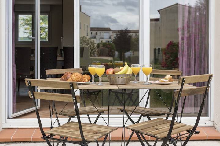 Terrace/Patio 48 of 77