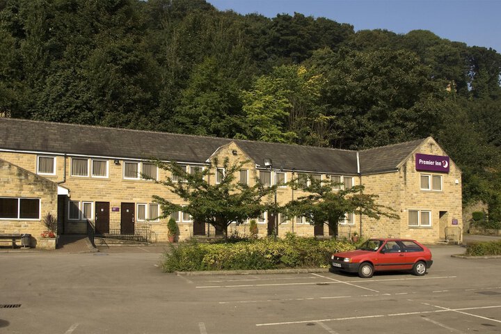Premier Inn Halifax South