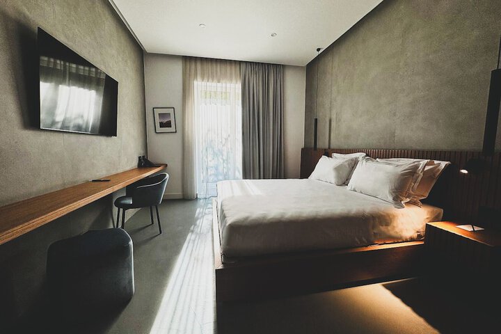 Room 47 of 77