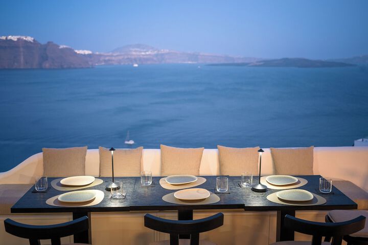 Dining 44 of 54
