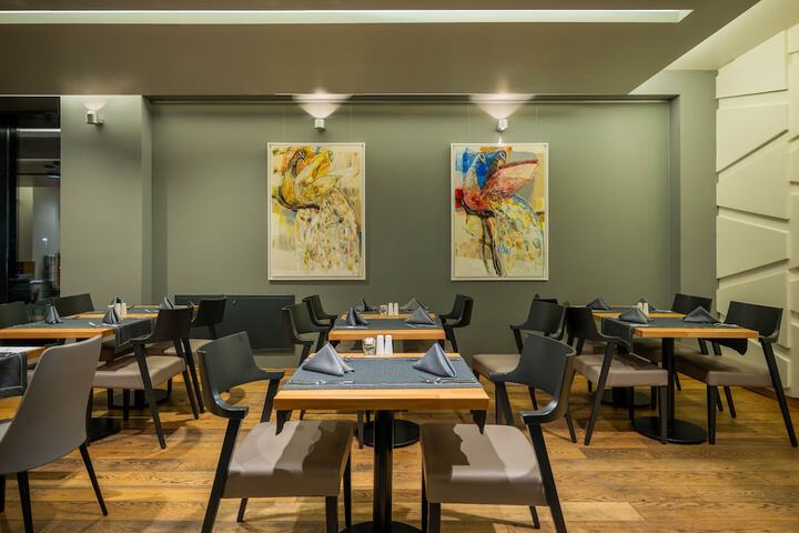 Dining 200 of 222