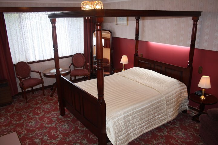 Room 17 of 70