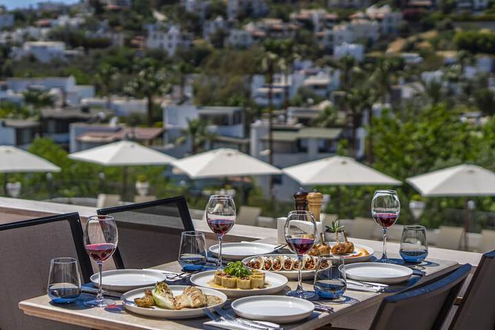 Dining 101 of 150
