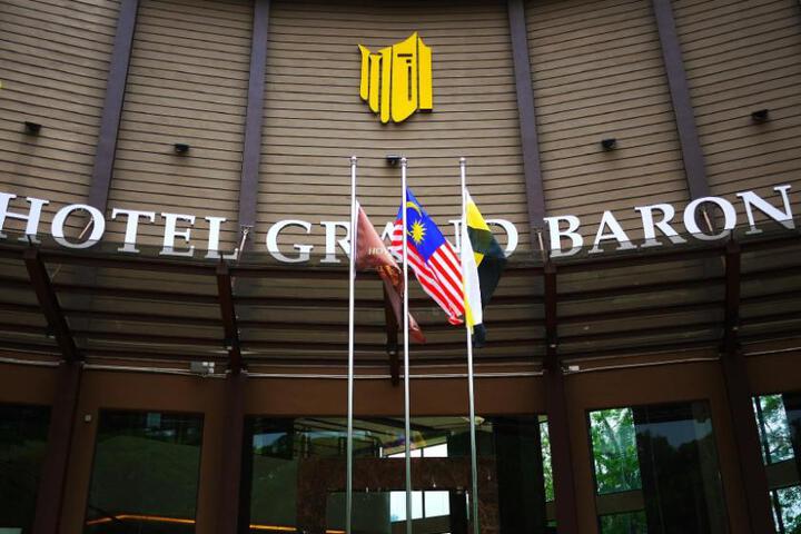 Hotel Grand Baron