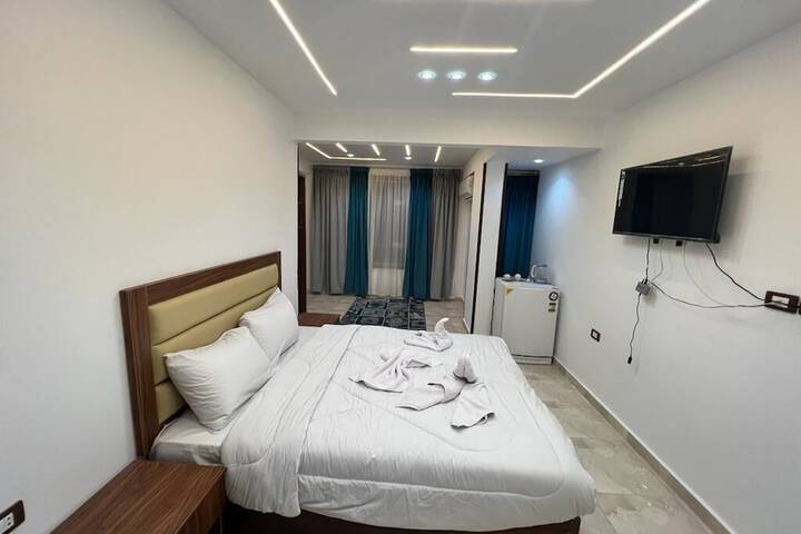 Room 15 of 29