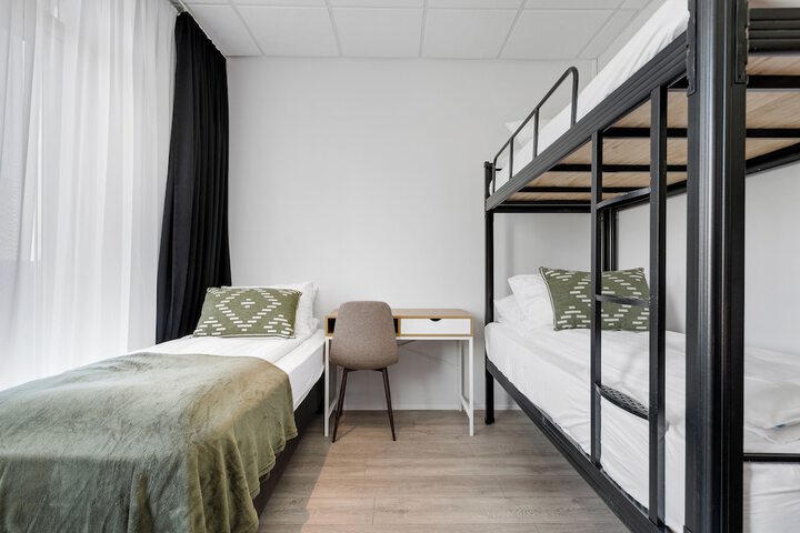Room 9 of 26