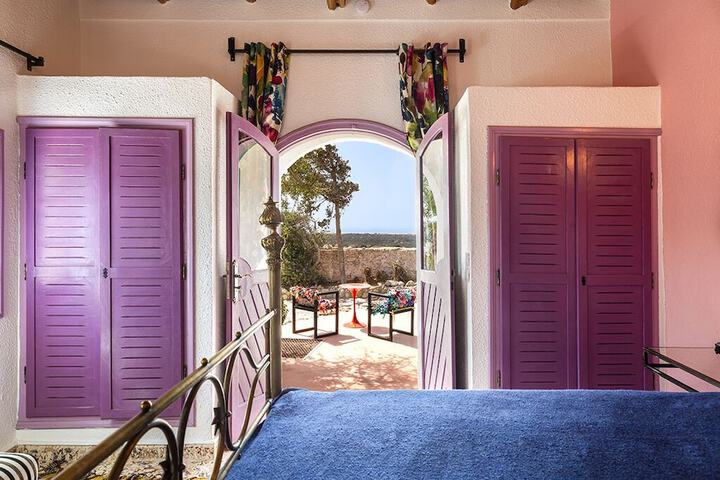 Room 7 of 36
