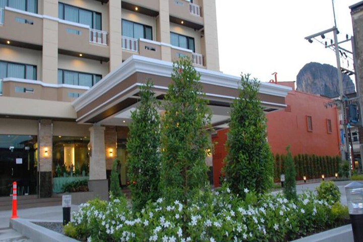 Hotel 202 of 214