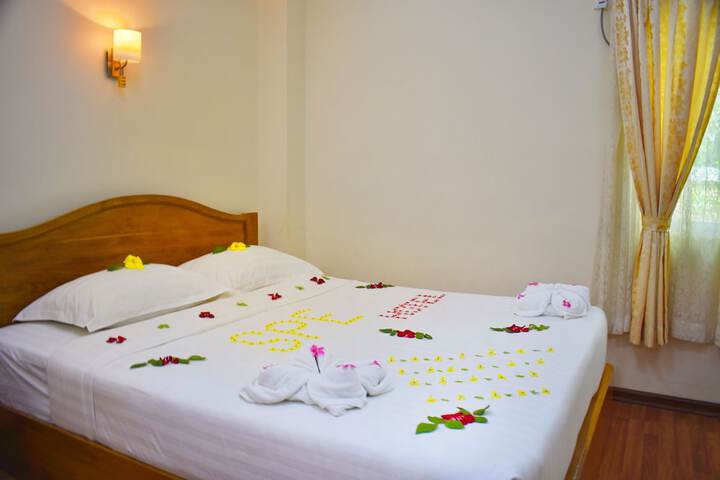 Room 15 of 38