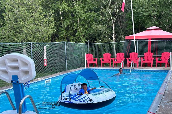 Pool 114 of 165