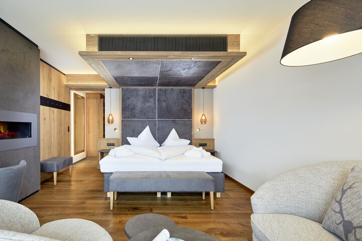 Room 15 of 98