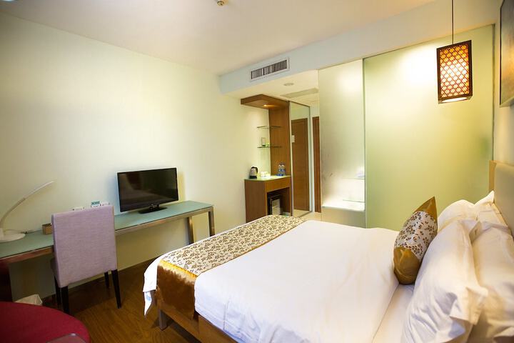 Room 19 of 41