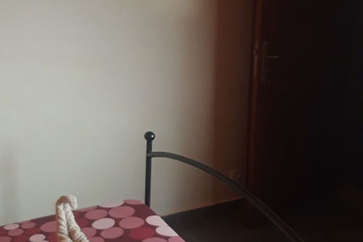 Room 26 of 82