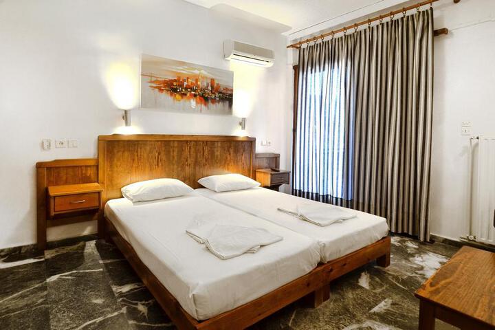 Room 7 of 29
