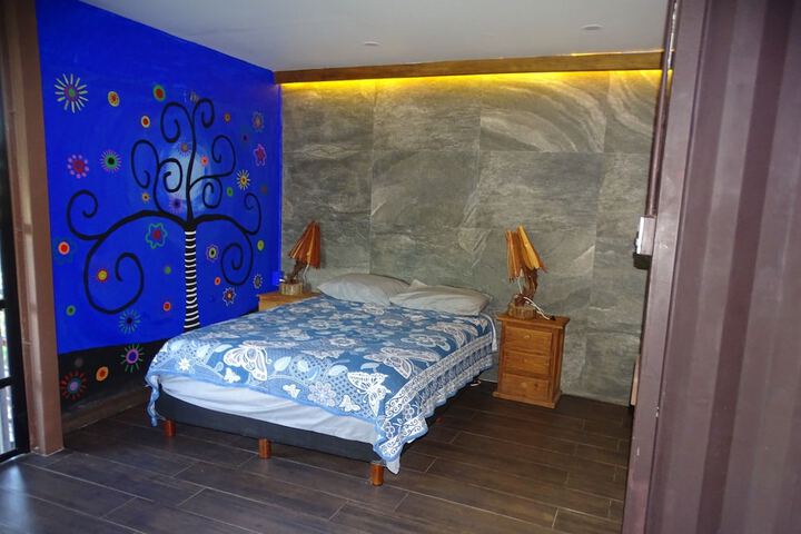 Room 16 of 58