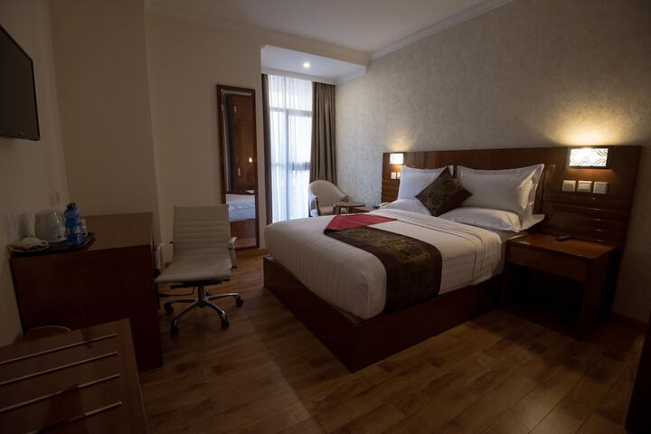 Room 12 of 23