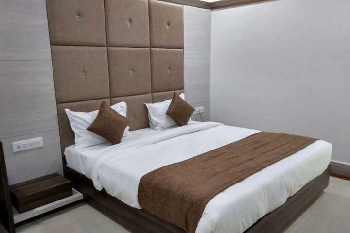 Room 50 of 132