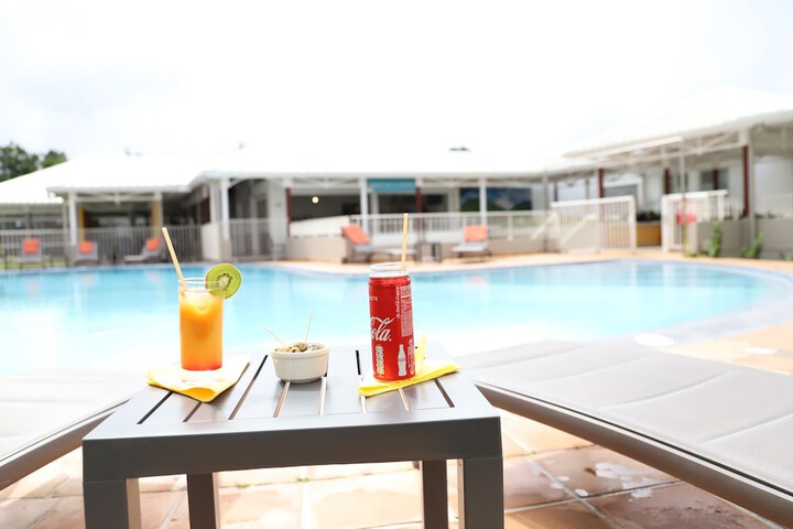 Pool 72 of 97