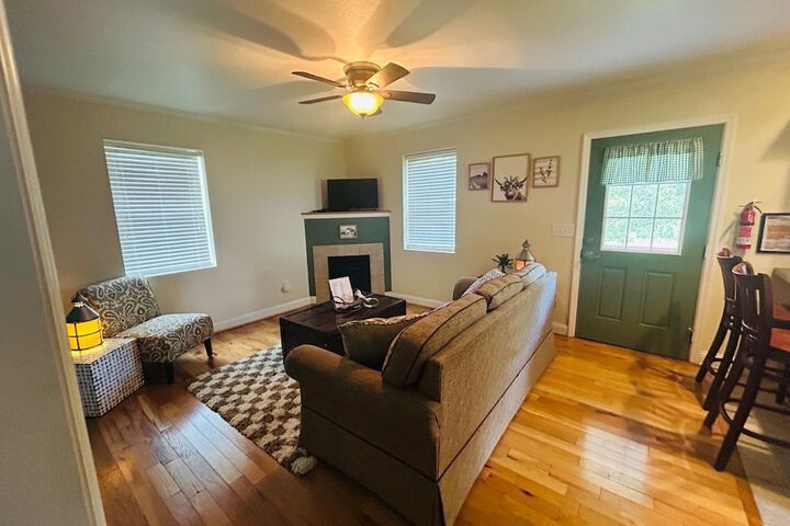 Room 9 of 19