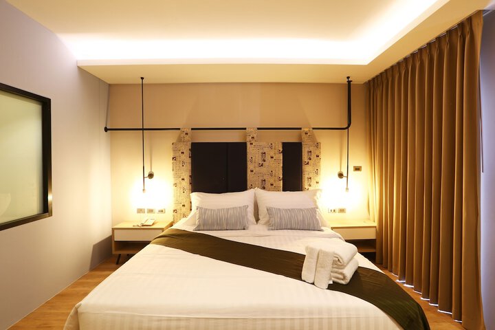 Room 13 of 121