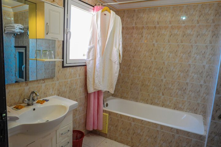 Room 29 of 61