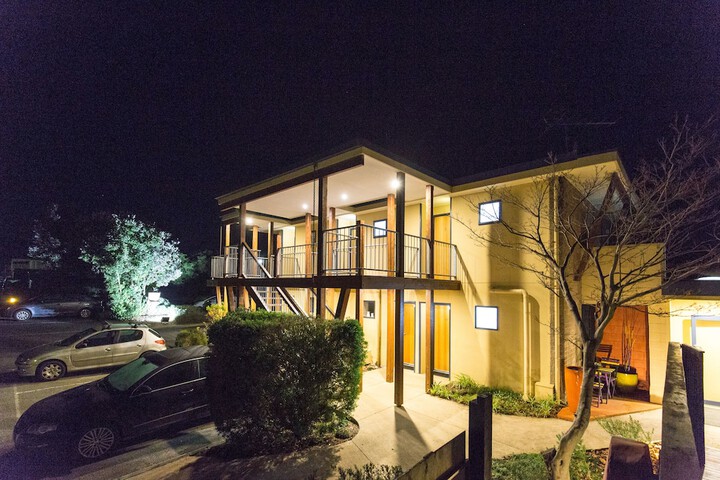 Hotel Exterior 86 of 91