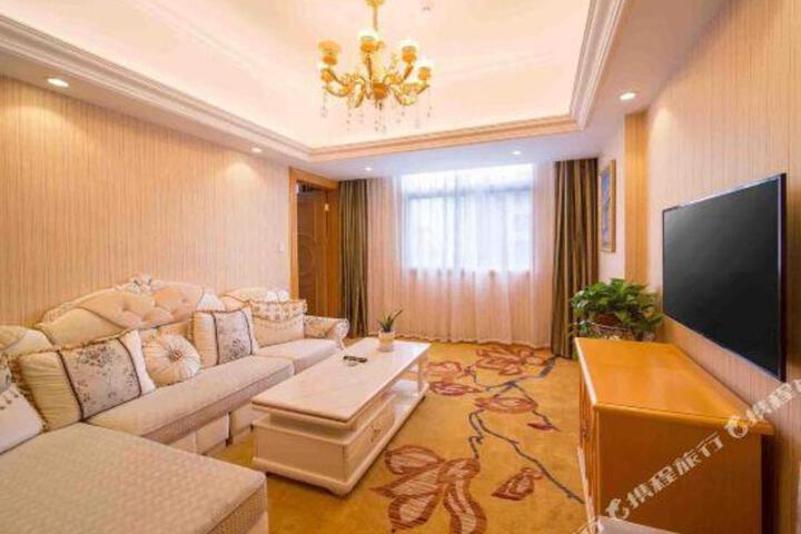 Vienna Hotel (Yiyang Branch)
