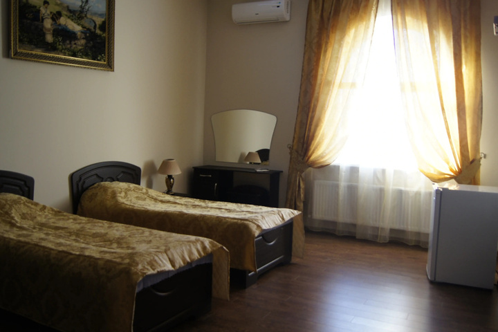 Room 15 of 46