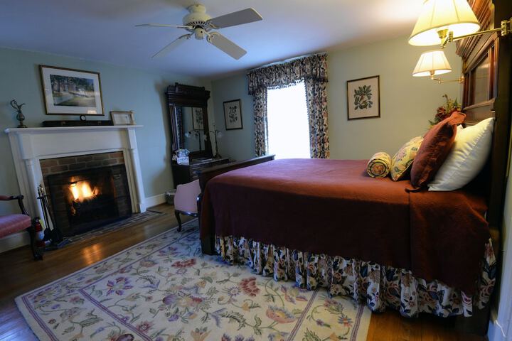 Room 11 of 50