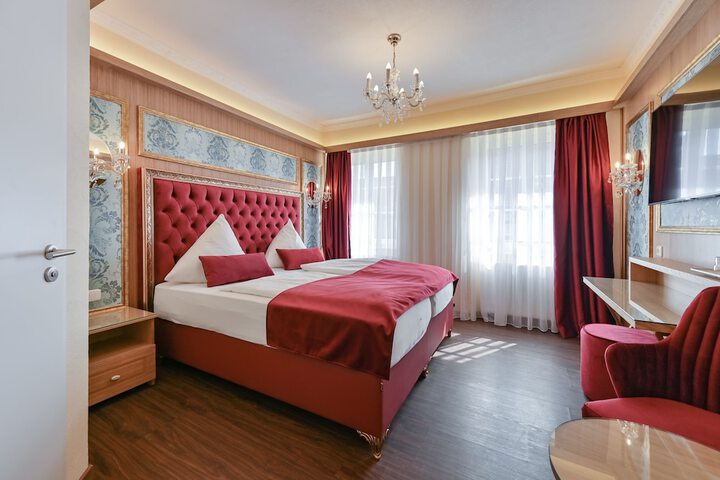 Room 20 of 74