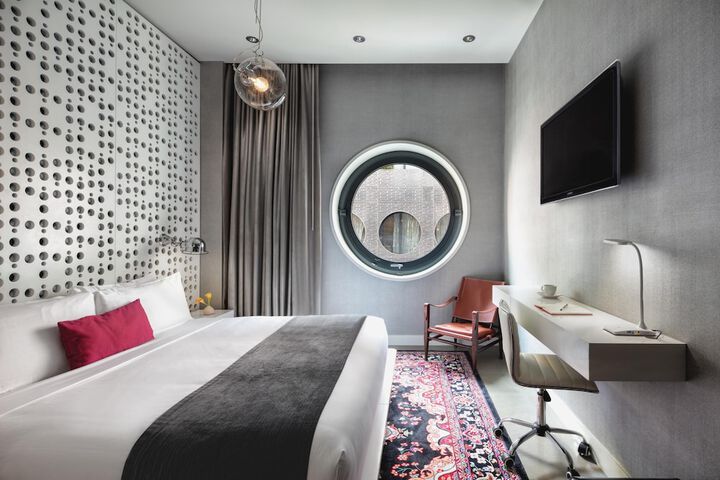 Room 57 of 147
