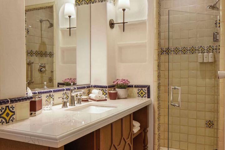 Bathroom shower