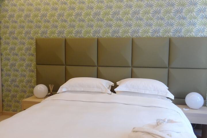Room 21 of 68