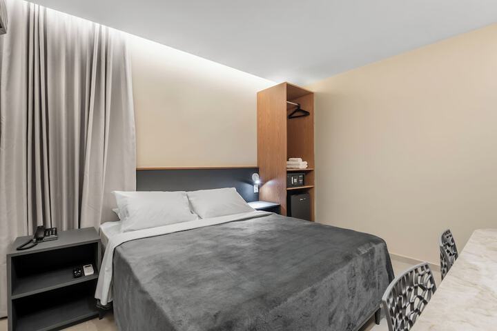 Room 11 of 42