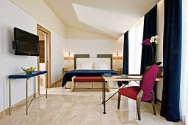Golf Hotel Is Arenas Luxury Resort