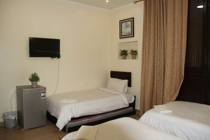 Room 20 of 80