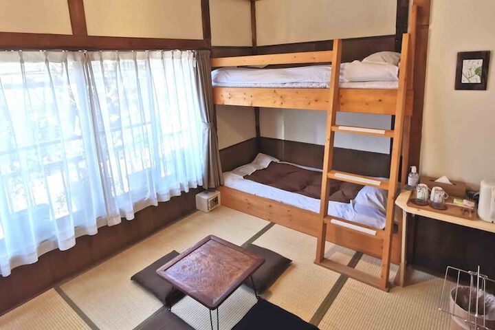 Room 158 of 192