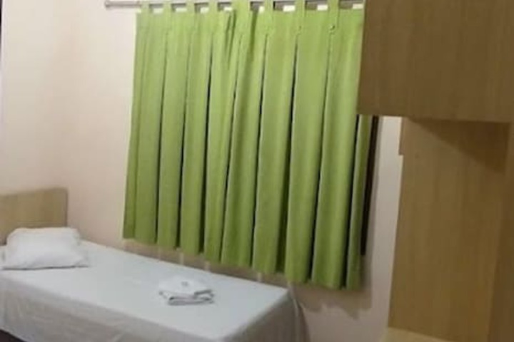 Room 5 of 5