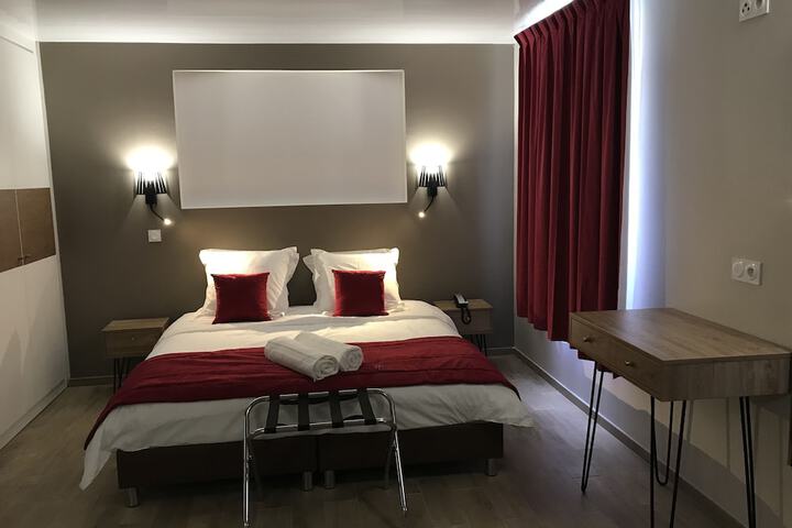 Room 25 of 138